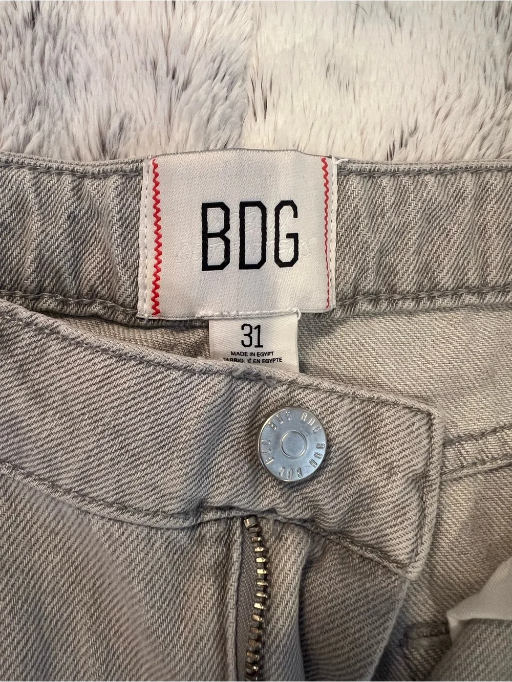 BDG High-Rise Light Gray Wash Denim Cutoff Shorts Size 31